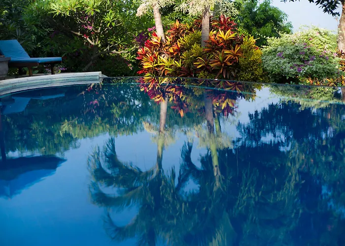Puri Mangga Sea View And Resort Lovina
