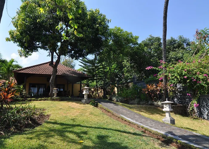 Puri Mangga Sea View And Resort Lovina