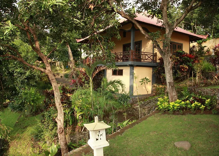 Resort Puri Mangga Sea View And 4*