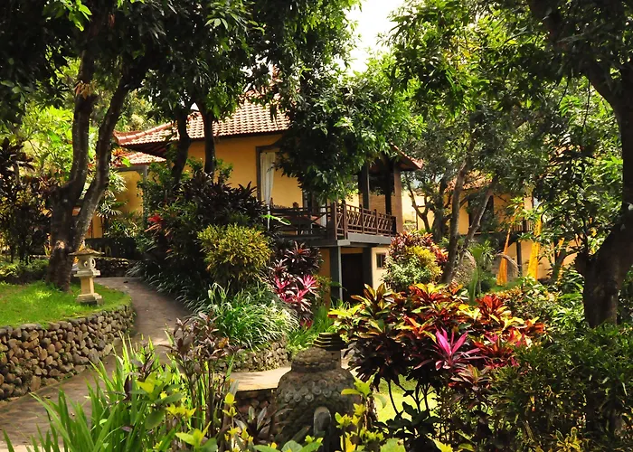 Puri Mangga Sea View And Resort 4*