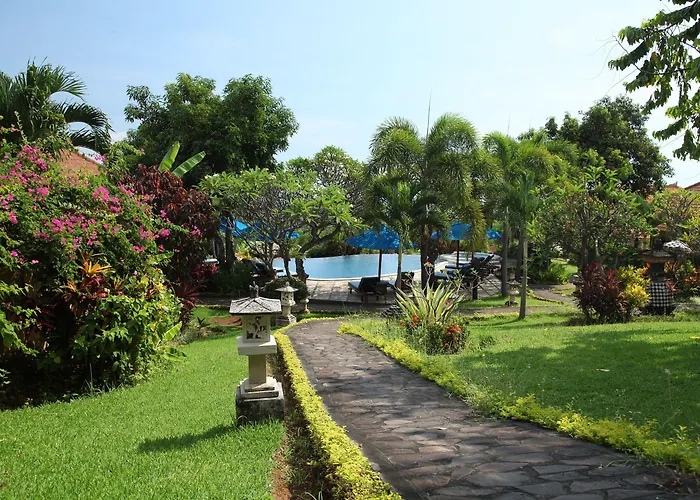 Puri Mangga Sea View And 4* Lovina